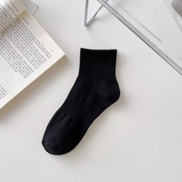 sg-11134301-7rcbz-m6gbyh4el7nwfa Unisex Basic Calf Socks 10in1 combo